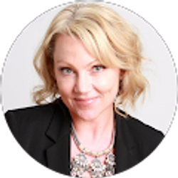 Profile photo of Jennifer Couch