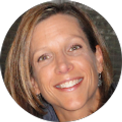 Profile photo of Stephanie Lyness