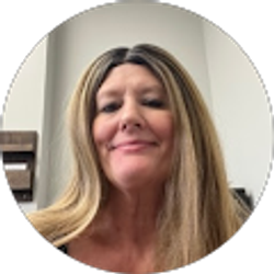 Profile photo of Amanda McClure