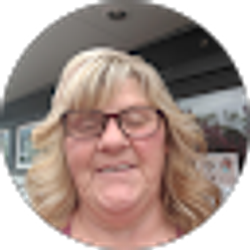 Profile photo of Lisa Barnes