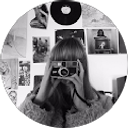 Profile photo of Chloe Phillips