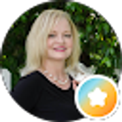 Profile photo of Helen Hunt