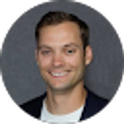 Profile photo of Ryan Hackbarth