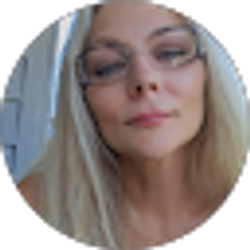 Profile photo of Shawna Scott
