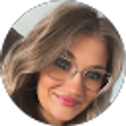 Profile photo of Jenna Cullen