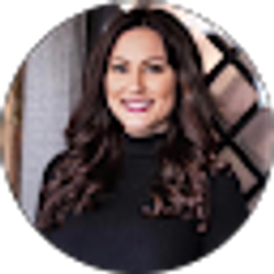 Profile photo of Amanda Owens