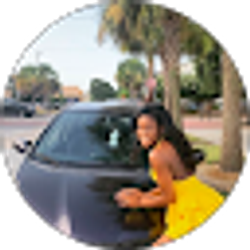 Profile photo of Téa Jones