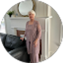 Profile photo of Carol hall