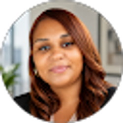 Profile photo of christie proaps