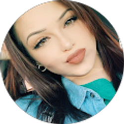 Profile photo of Courtney McMinn