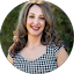 Profile photo of Celia Thomas