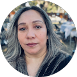 Profile photo of laura Najera