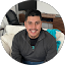 Profile photo of Lucas Hanshaw