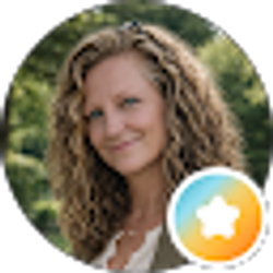Profile photo of Deanna Miller