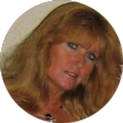 Profile photo of Donna Hoskins