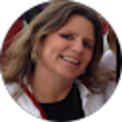 Profile photo of Joanne Lowry