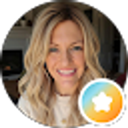 Profile photo of Nicole Davis