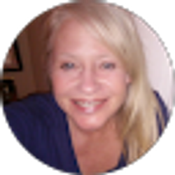 Profile photo of Libby Leyh