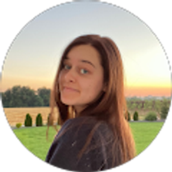 Profile photo of Lindsey T.