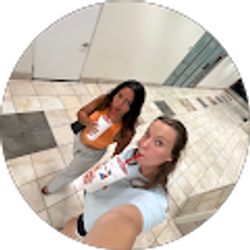 Profile photo of Camila Alemi