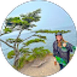 Profile photo of Lauren McKenzie