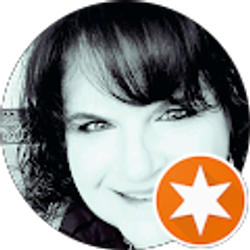 Profile photo of Becky Combs