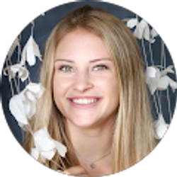 Profile photo of Lindsey Archer