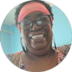 Profile photo of Lesly Favors