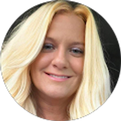 Profile photo of Kelly Davis