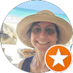 Profile photo of Sara Elder