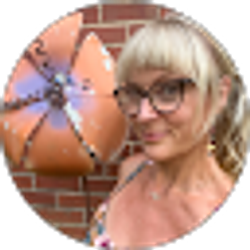 Profile photo of Mama Wall