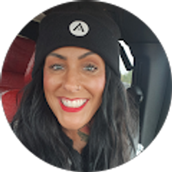 Profile photo of Stephanie Huntsman