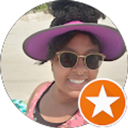 Profile photo of Nia “Candes”