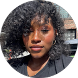 Profile photo of Simone Brown