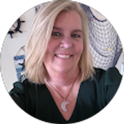 Profile photo of Valerie Doornbos