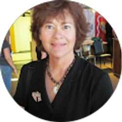 Profile photo of Linda Burke
