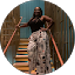Profile photo of Demia Kelly