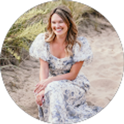 Profile photo of Stephanie