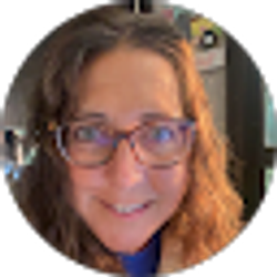 Profile photo of Carrie Franzen