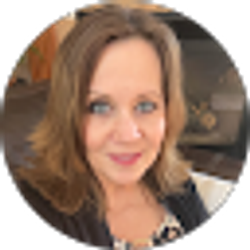 Profile photo of Vicki Thompson
