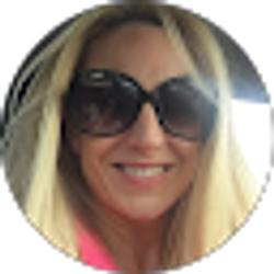 Profile photo of Amanda Ali