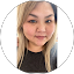 Profile photo of Ellen Le