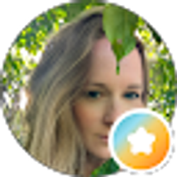 Profile photo of Stephanie Barlow