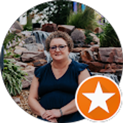 Profile photo of Jennifer Miklos