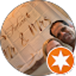 Profile photo of Lisa Hawes