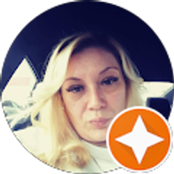 Profile photo of Leeanne Richards