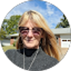 Profile photo of Tracey Semelsberger
