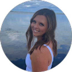 Profile photo of Hannah Sheedy