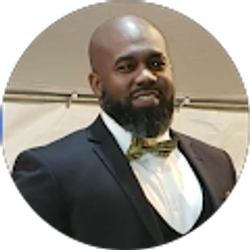 Profile photo of Ian Simon