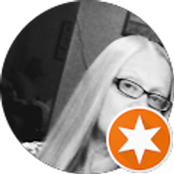 Profile photo of Lisa Knight